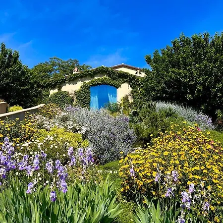 Pecoranera Bed and Breakfast 4*